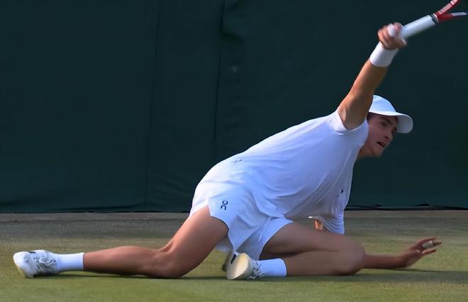 明天开售，全球首台中国品牌量产TCR赛车领克03+ TCR官图公开